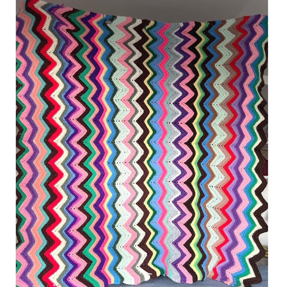 Vintage Handmade Crochet Afghan Blanket Retro Multicolor Chevron Zigzag Throw